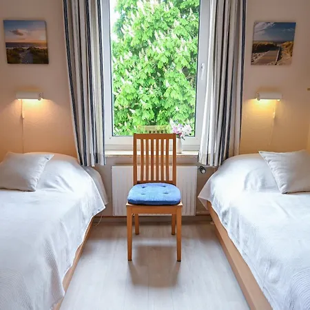 Zur Schoenen Aussicht - Fw 9 *